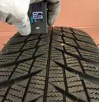 Bridgestone Blizzak LM001 185/60 R14 82T