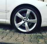 AUDI A8 jsme obuli na Alu kolo originál AUDI 9x21" ET35, 5x112x66.5 a Dunlop SP Winter Sport 4D 275/30 R21 98W XL RO1