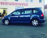 VW TOURAN jsme obuli na Alu kolo originál ŠKODA 6.5x16" ET50, 5x112x57 a Dayton DW510 EVO 205/55 R16 91H