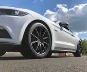 FORD MUSTANG jsme obuli na Alu kolo BROCK 9x20" ET40 5x114.3x70.5 a Continental Conti SportContact 2 275/35 R20 102Y XL