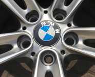 Alu kolo originál BMW 8x18" ET34, 5x120x72.5 a Lassa Driveways Sport 225/40 R18 92Y XL 99%