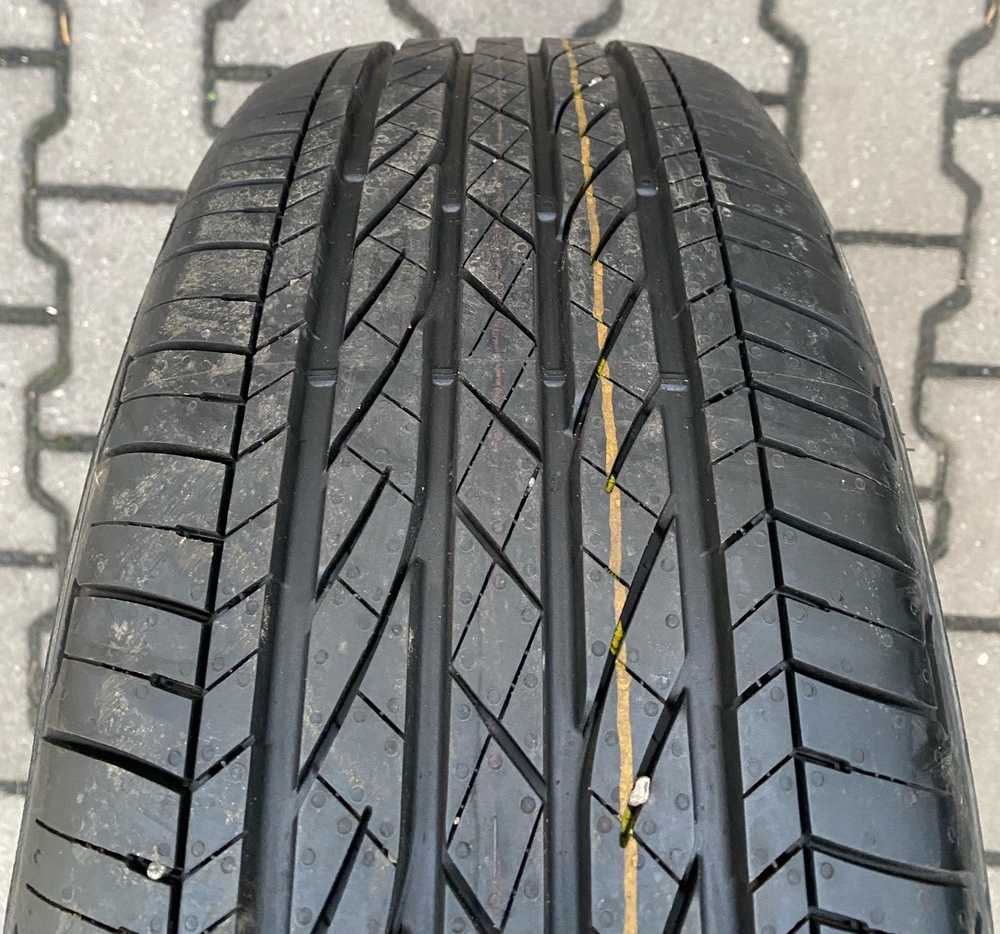 Bridgestone Dueler H/P Sport AS 215/60 R17 96H @