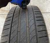 Kleber Dynaxer UHP 235/40 R19 96Y XL