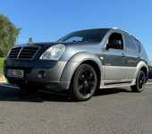 SSANGYONG REXTON jsme obuli na Alu kolo originál AUDI 7.5x18“ ET53, 5x130x71.5 a Michelin Latitude Sport 3 235/55 R18 100V