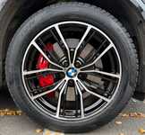 BMW X5 jsme obuli na Alu kolo HRS Přední 5x112x66.5 9x20" ET35 a Pirelli Scorpion Winter 275/45 R20 110V XL RFT, Zadní 5x112x66.5 10.5x20" ET40 a Pirelli Scorpion Winter 305/40 R20 112V XL RFT + čidla tlaku TPMS