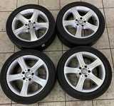 Alu kolo originál MERCEDES 7.5x17" 5x112x66.5 ET45 a Bridgestone RE050A 245/45 R17 95Y 10%